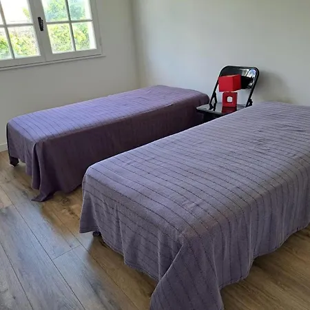 Hébergement de vacances Maison De Charme Avec Grand Jardin, Terrasse Et Wifi, Proche Et Commerces - Fr-1-323-551 *